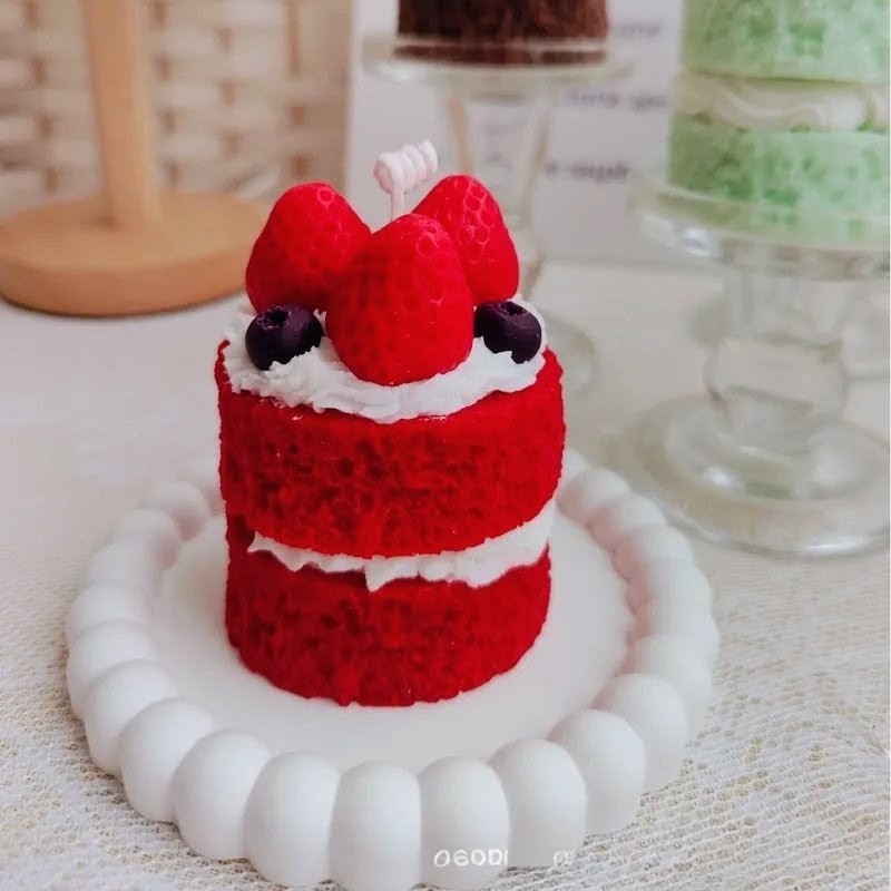 Pastry candle